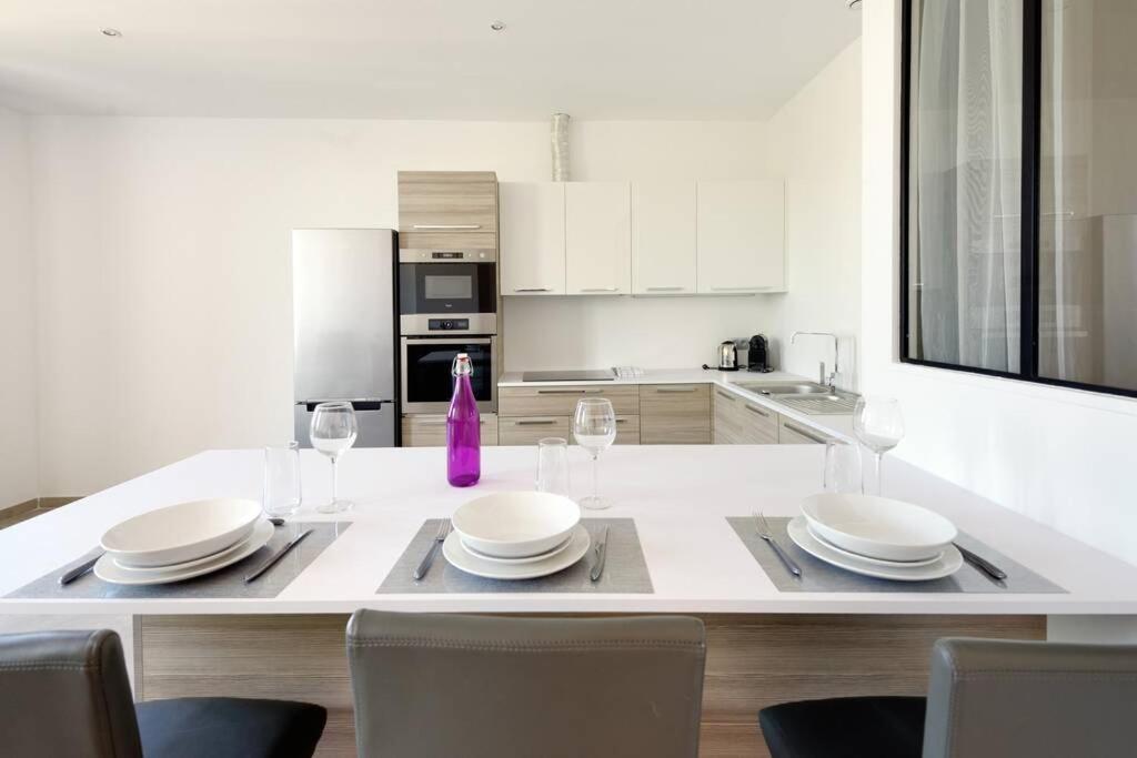 La Ciotat - Magnifique Appartement Climatise Sur Le Port ภายนอก รูปภาพ