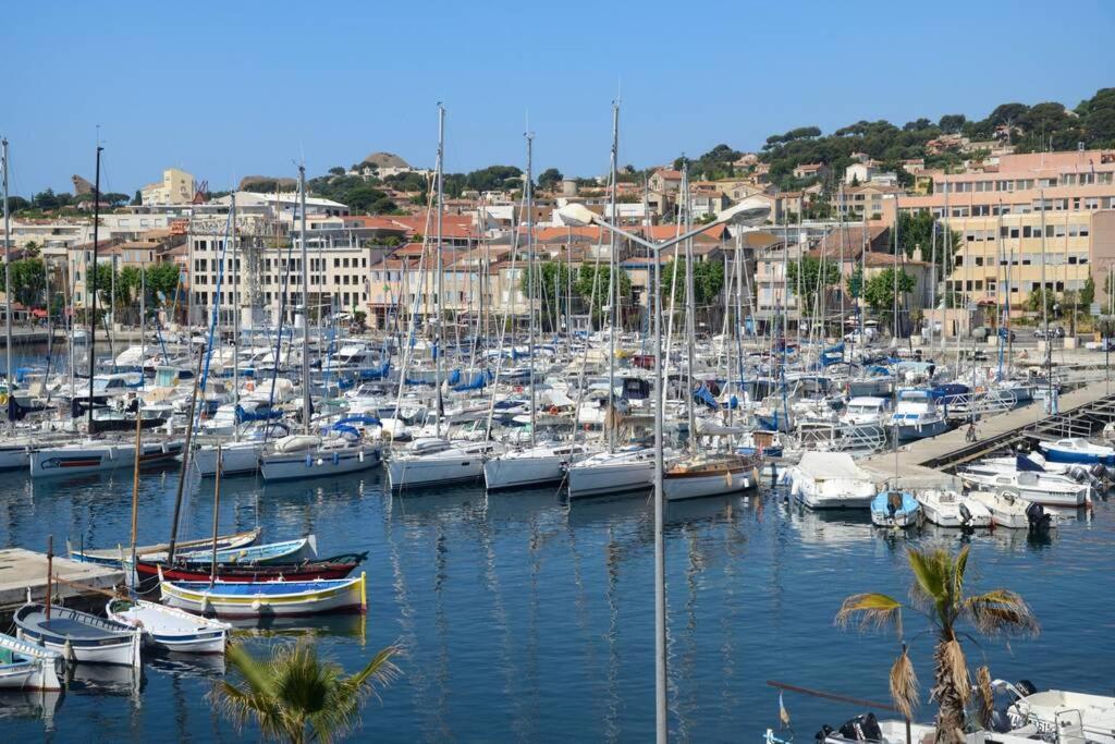 La Ciotat - Magnifique Appartement Climatise Sur Le Port ภายนอก รูปภาพ